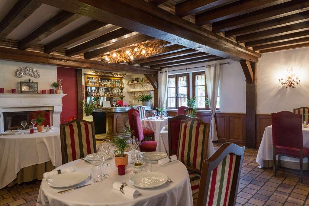 L'Orée des Chênes, The Originals Relais  La Ferté-Saint-Aubin Restaurante foto