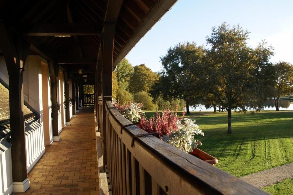L'Orée des Chênes, The Originals Relais  La Ferté-Saint-Aubin Exterior foto