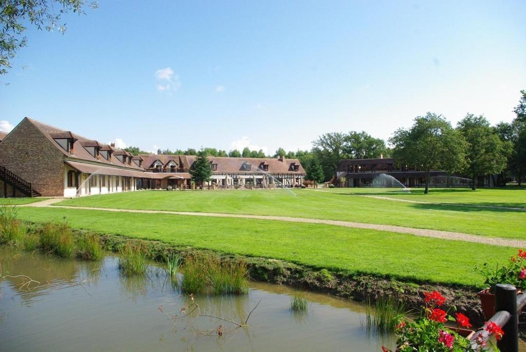 L'Orée des Chênes, The Originals Relais  La Ferté-Saint-Aubin Exterior foto